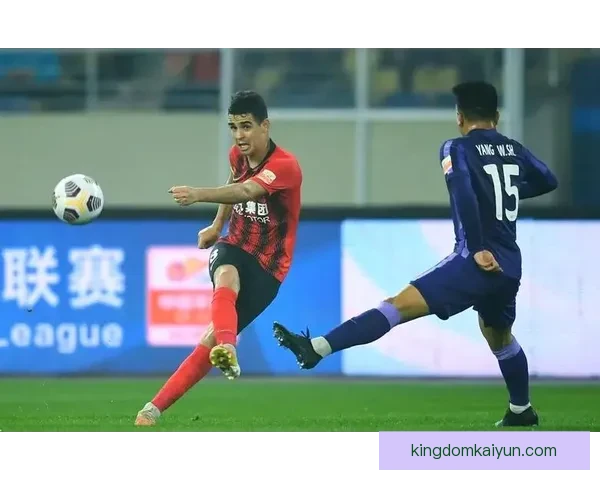 奥斯卡在新赛季中展现出稳定的竞技状态，球队表现值得关注